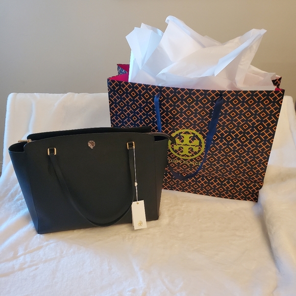 Tory Burch Handbags - PRICE FIRM! NEW! FABULOUS! MY FAVORITE! Tory Burch Emerson Top Zip Tote Bag